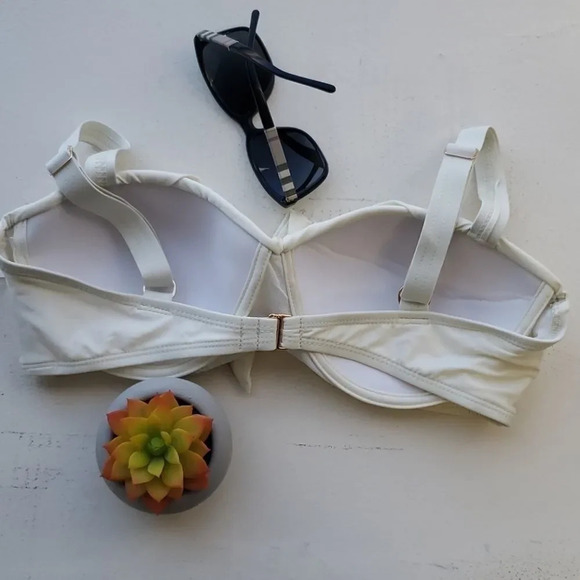 ATHENA tie front bikini top - Picture 4 of 5
